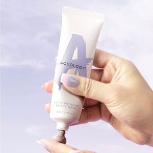 Aceology Here We Glow Berry Mask Brighten Enzyme Face Mask Antioxidant Skincare